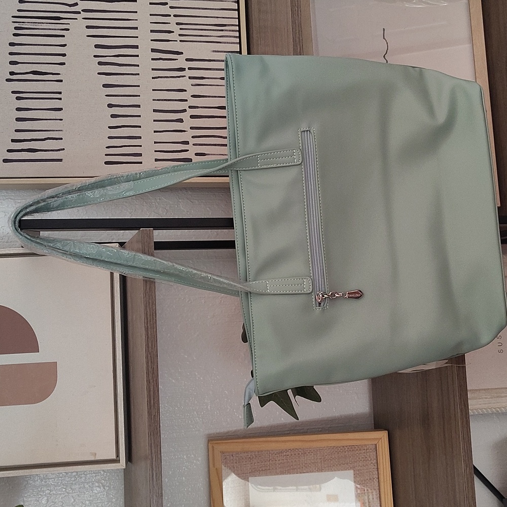 New Elegant Green Tote Bag With Embroidery Accents - Picture 5 of 8